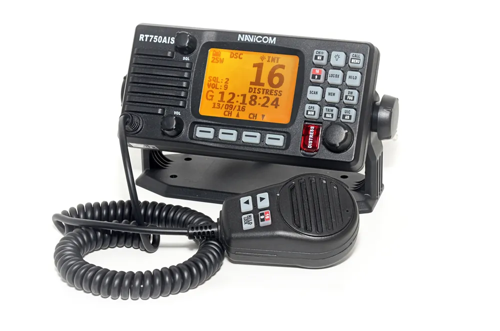 Radio VHF marine fixe Navicom RT 750AIS V2 Expédition Rapide